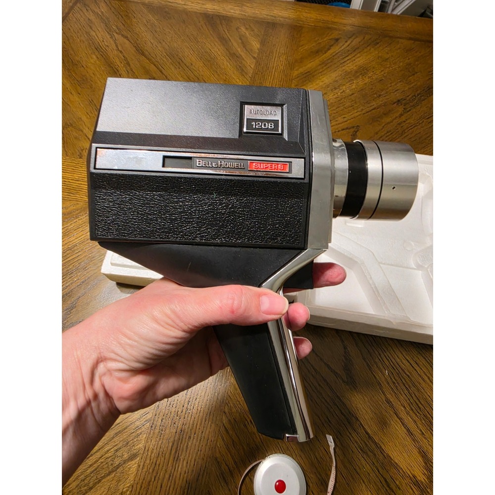 Bell & Howell Autoload 1208 XL Super 8 Movie Camera Director Series Vintage